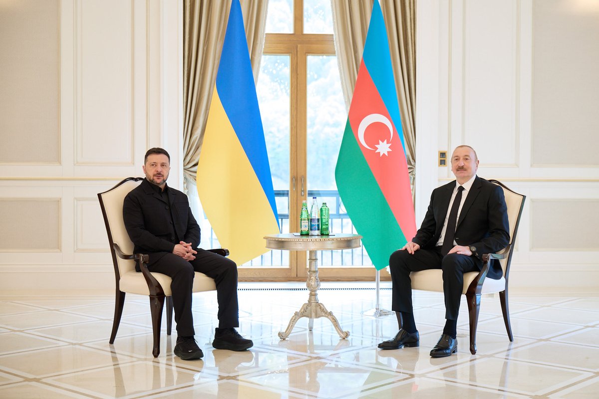 Volodymyr Zelenskyy / Володимир Зеленський tweet media