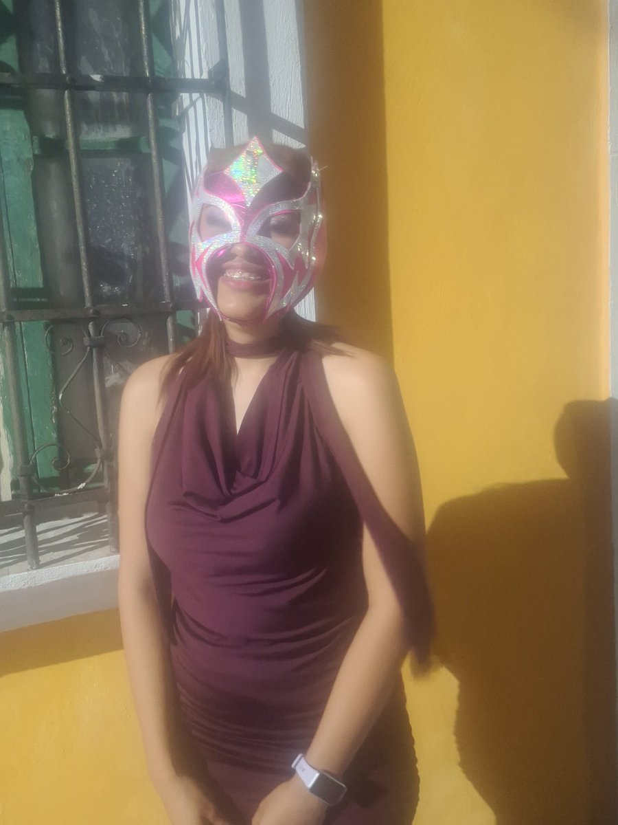 25 años de mi Koala, doy gracias a Dios por darme la oportunidad de lograrla. 
🙏🏼 Abogada, emprendedora, soñadora, viajera, rescatista de perritos, bailarina,  independiente, agradecida con Dios y la vida.
