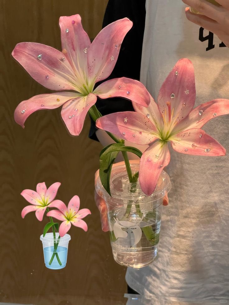 𝑓𝑙𝑜𝑟𝑎 tweet media