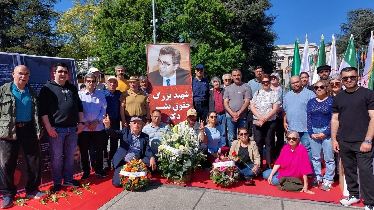 iranema2017's tweet image. ژنو،میدان ناسیون -۴ اردیبهشت۱۴۰۵
آکسیون یاران شورشگر و حامیان مقاومت در گرامیداشت یاد شهید بزرگ حقوق بشر دکتر #کاظم_رجوی و محکومیت اعدام‌های افسارگسیخته هواداران مجاهدین توسط رژیم آخوندی.
#نه_شاه_نه_شیخ
#نه_به_اعدام 
#Iran