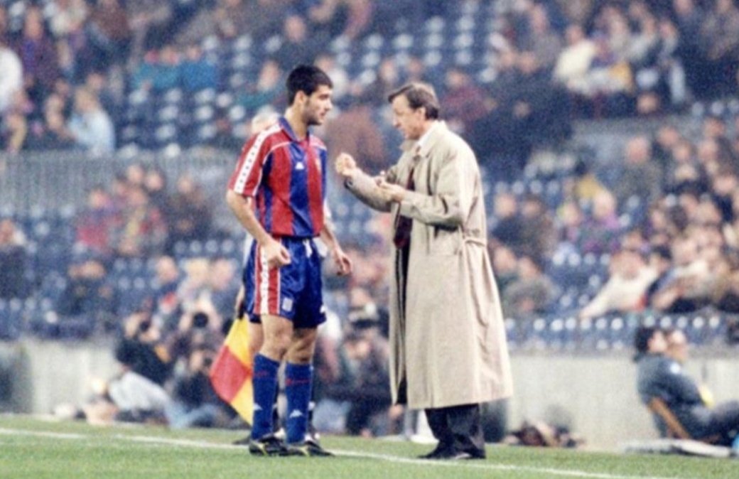 El padre de todos los éxitos del Barça. Legend. Myth. 
Per molt anys🎂.
Eterno Johan Cruyff❤️.