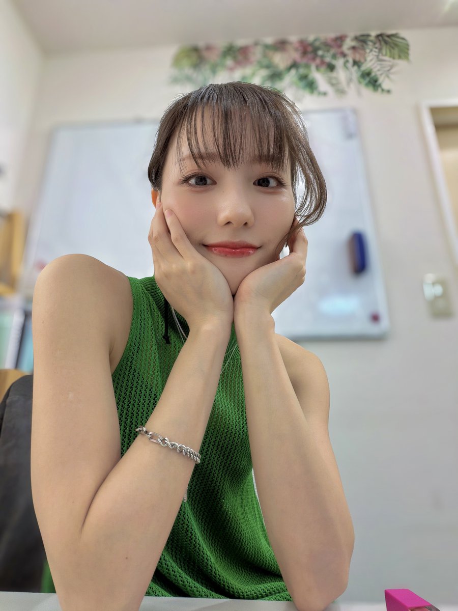 井尻 晏菜 tweet media