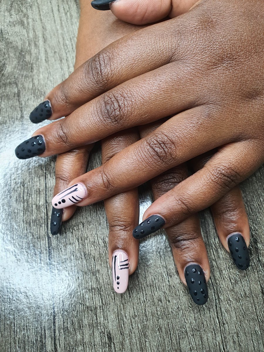 JMnailspa12's tweet image. justa reminder that you should look good always.
At jm nail spa nakuru we are committedand dedicated to ensure your beauty is our priority. 
for booking call us on 0704629612.
#nails #hair #jmnailspanakuru