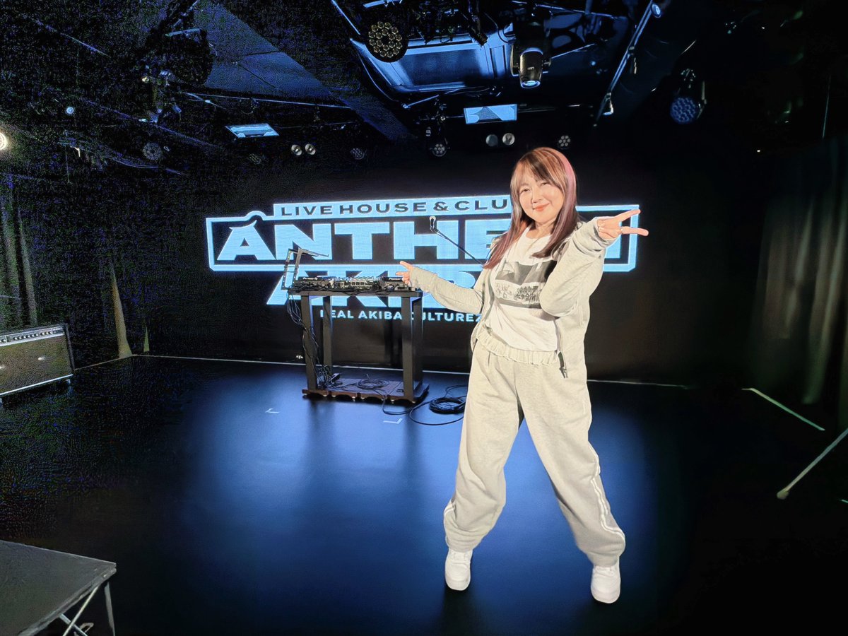 #アンセムアキバ 壁サイン第1号は桃井はるこさん‼️‼️

ありがとうございますうう‼️光栄です（涙）