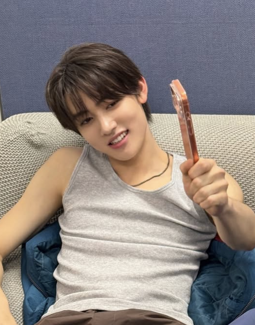 09남자아이 얼굴 생김새봐라