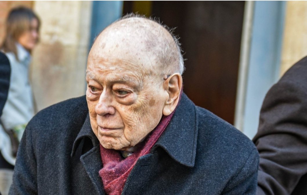 L'antic Tribunal d'Ordre Públic, avui l'Audiència Nacional, en cap moment pretén fer justícia amb Jordi Pujol (95 anys), només pretén fer-lo passejar x Madrid per humiliar-lo.

Pel jutge José Ricardo de Prada, el President Pujol és un trofeu de caça major.

El franquisme és viu.