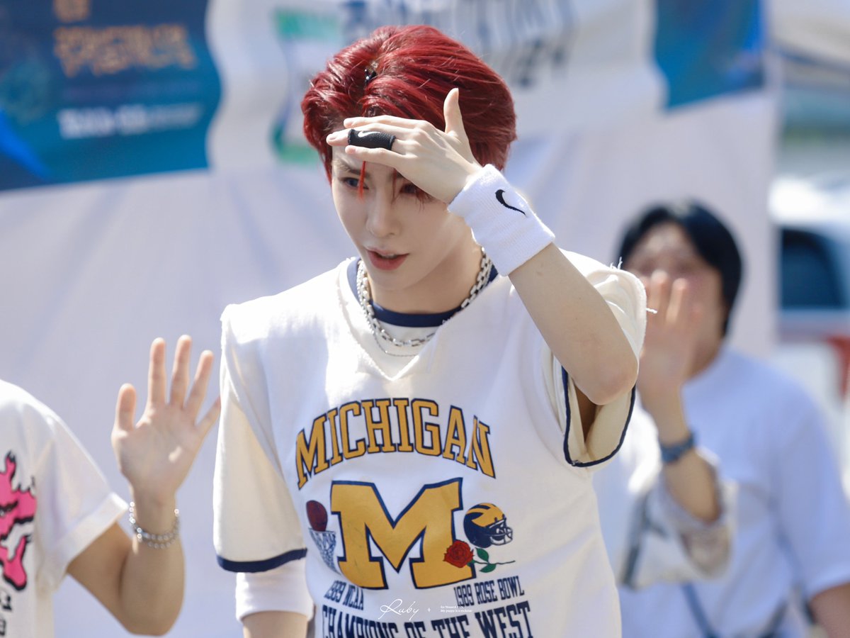 260425 광주왕실도자페스티벌 🏃

#NouerA #POP_IT_LIKE #누에라 #ヌエラ
#판 #ファン #陈炳帆 #FAN <a href="/nouera_official/">NouerA</a>