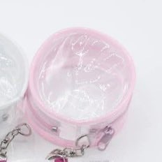 エリックのちびぬいを落としました😭
見つけた方いましたらご連絡いただけると嬉しいです😭
画像2枚目のピンクのクリアケースに入れた右手が少し上がってるぬいです😭

에릭의 제네콘 작은 인형을 떨어뜨렸어요😭 찾으신 분 계시면 연락 주세요😭
두 번째 사진에 나오는 핑크 투명 케이스에 넣은,