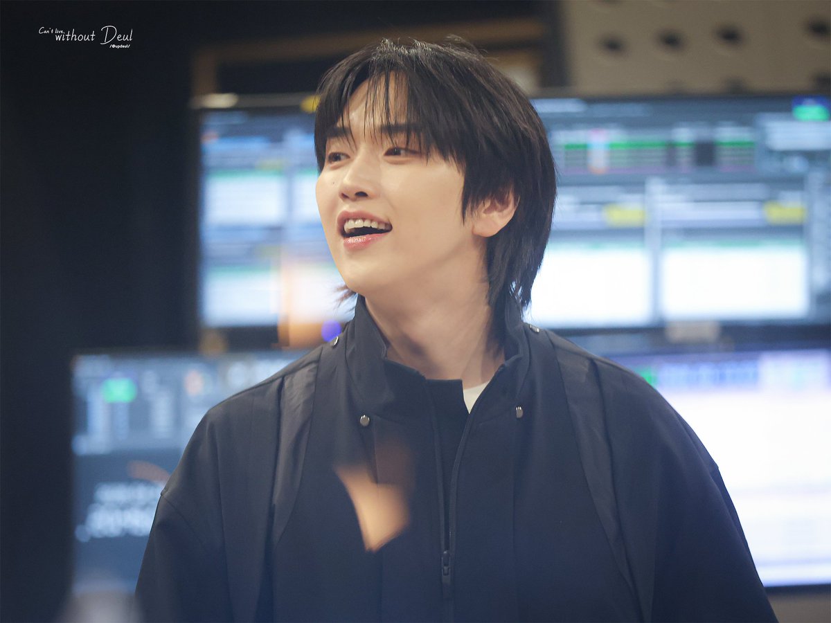 updeul's tweet photo. 260425 볼륨을 높여요📻

😘🫶🏻❤️

#B1A4 #산들 #삼돌 #SANDEUL https://t.co/YuIfJnl03X