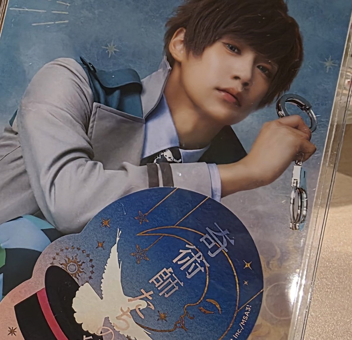 8_7_94's tweet photo. 昨夜は至さんの誕生日をお祝いしましたー
初演の銀劇思い出すような席で堪能……シトロンくんの顔が良すぎて目が離せなくて推し見失ってること多数

そして今日は友人の神引き席のおかげで推しがぁああ…… https://t.co/lJ95HP5PaG