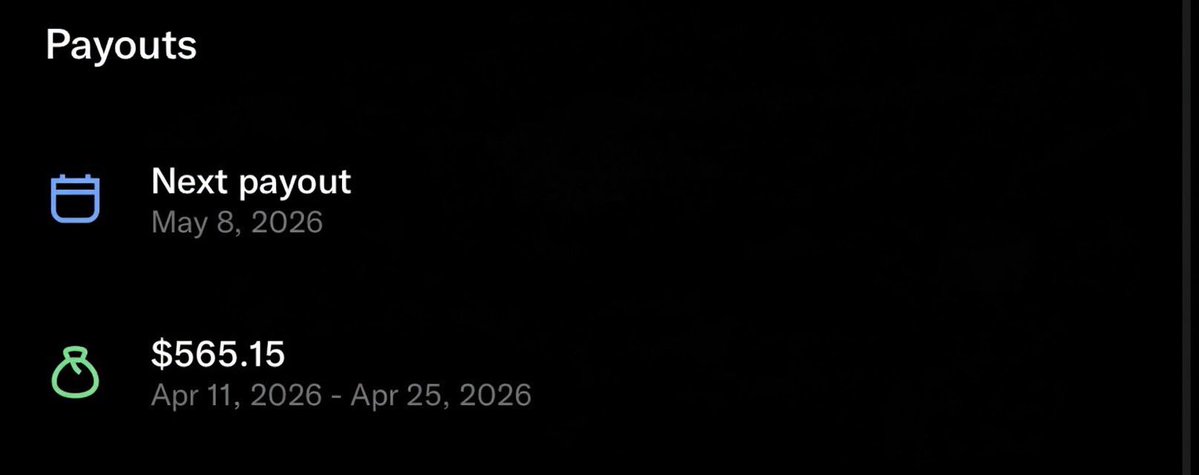 🥤𝐁𝐚𝐧𝐤𝐬 tweet media