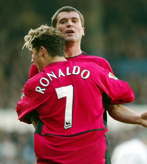 MUFCPremYrs's tweet image. Roy needs holding back after spotting Mick McCarthy in the crowd. Or Alfe Inge Haaland. Or David Elleray. 

It's quite hard to narrow it down.
#MUFC #RoyKeane #Ronaldo #Cristiano #Saipan @NoContextKeaneo