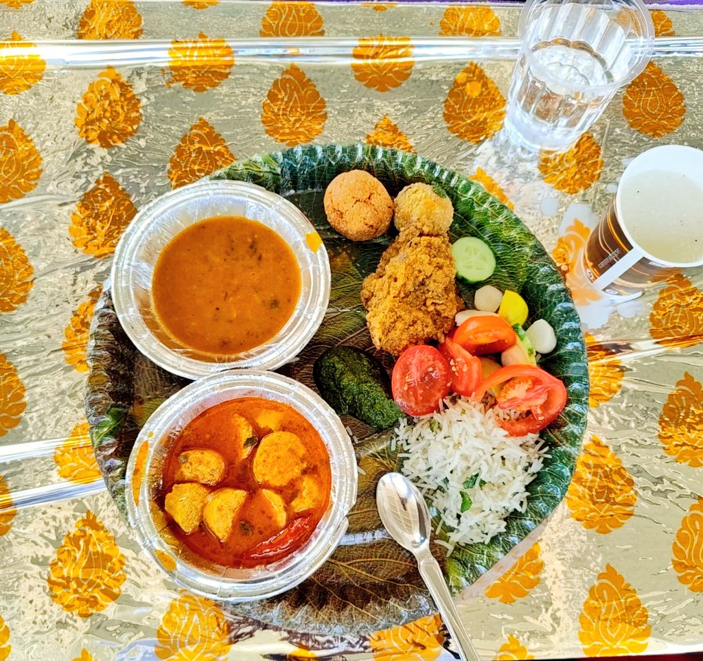 Rohittkr01's tweet photo. Lunch Today 😋❤️
#MarriageFunction 💒 https://t.co/VIf1SySLK4