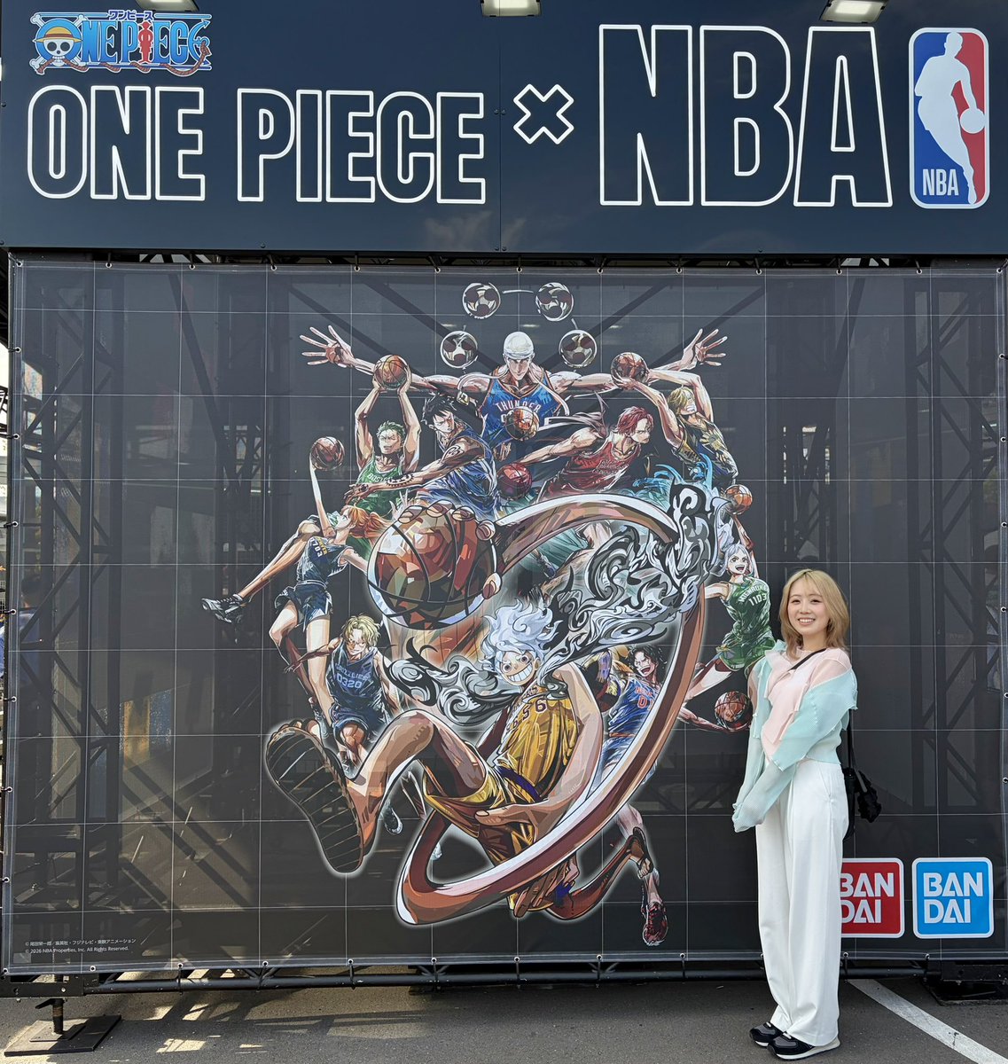 karin_takahashi's tweet image. #NBAHouseJapan に遊びにいったよ🏀

クリス・ボッシュさんを一目見られて、グッズ販売もたくさん種類あって楽しかった♪サイン入りユニフォーム買ったらヤニス・アデトクンボ選手のあたった〜！嬉しすぎ！！

ONE PIECE × NBA MASTER STARS PIECEの展示もあったよ！
#NBAJPN #NBA #NBAStoreJP