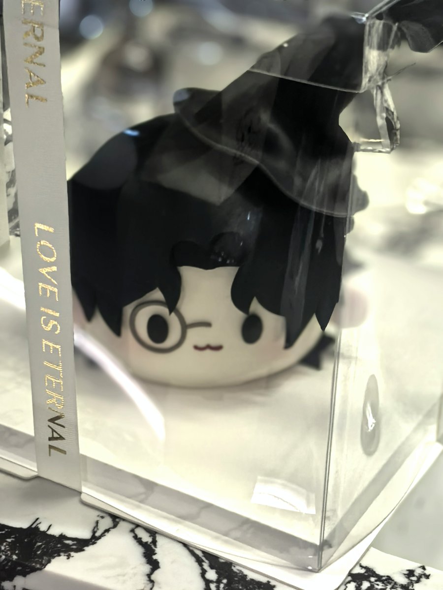 silver_amon's tweet photo. cake😋
蒙儿这个萌
#诡秘之主  #lotm  #amon  #阿蒙  #LordOfTheMysteries https://t.co/6V3UM98RGn