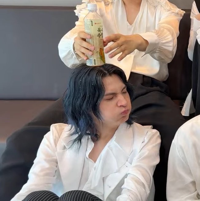 ᵒᵒˡᵒᶰᵍ tweet media