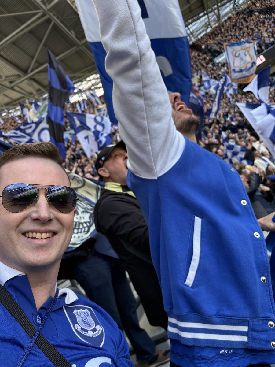 Fluff1878's tweet photo. @boxy27 Have a fab day! I’d of gone for Karl 🤣 x UTFT https://t.co/UhVMR2uOY2