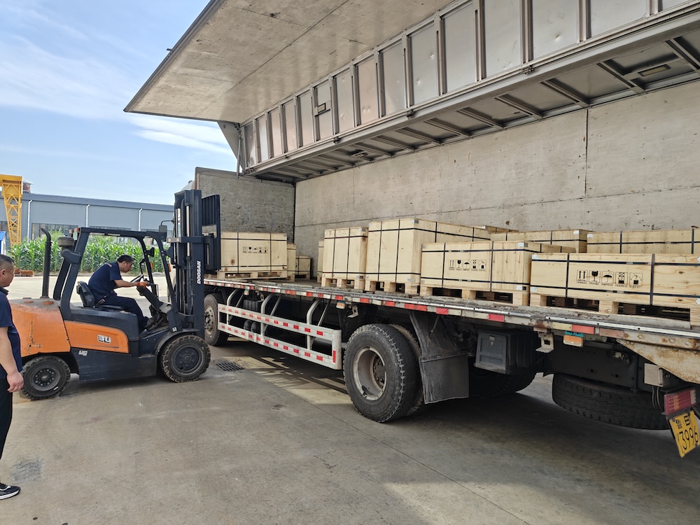 hydraulic_hon's tweet image. Ready to ship ✅
Our hydraulic solutions are carefully packed and loaded, on their way to projects around the world. Every crate represents quality engineering, reliability, and our commitment to keeping your operations moving.
🔗 honourhyd.com
#fyp #Honour #ReadyToShip