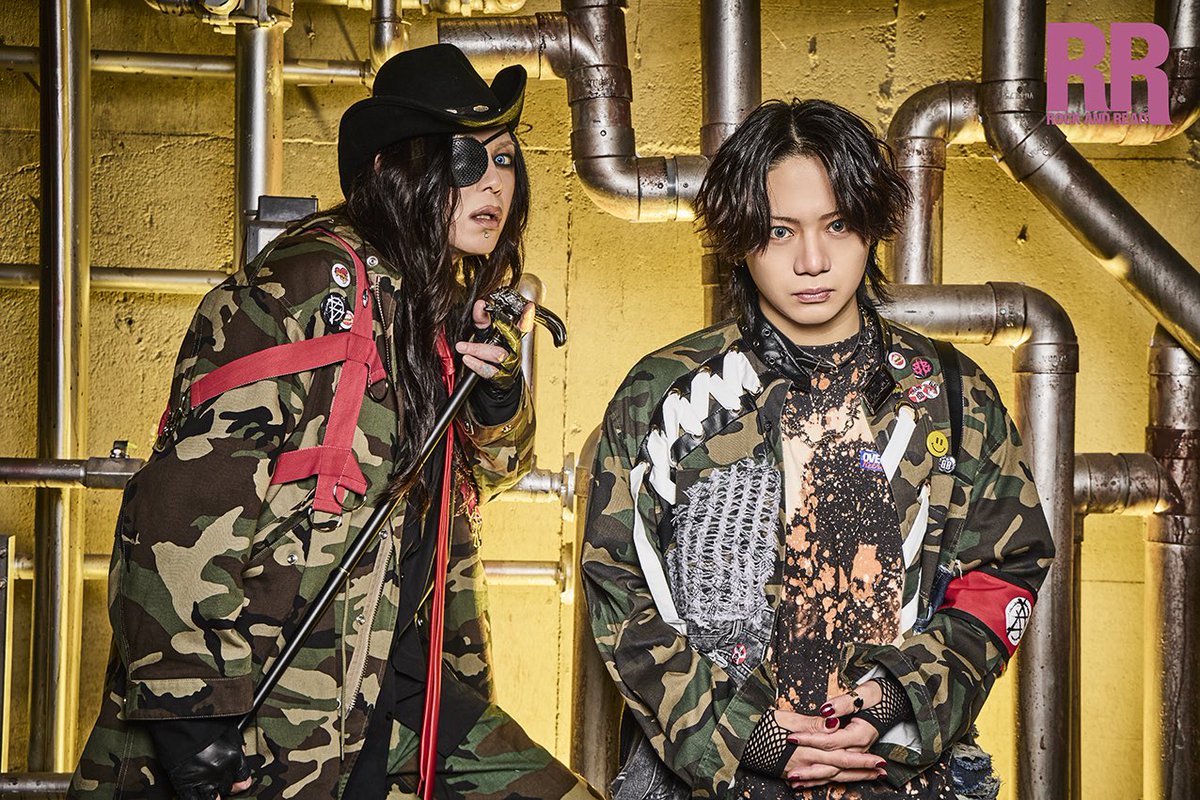 【RR124内容紹介その16（ #Ryuji #HAKUEI #TheBrowBeat ）】『我を愛する十四歳の自分』新曲「愛我戯画-メガギガ-」と「拝啓、十四歳だった少年へ。」を発表。この2曲がどう生まれたのかを2人に聞いた。Ryujiが今とてもポジティブなことは、この２曲からもわかるはずだ。
amazon.co.jp/dp/4401772601