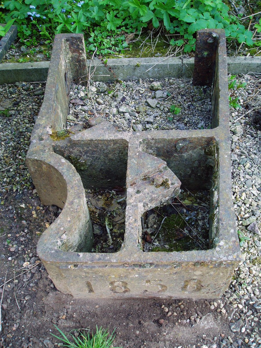 retired_tom's tweet photo. My photos from #April 2007
@CanalRiverTrust #GrandUnionCanal #TringfordReservoir #WendoverArm #Lock #StopLock #Reflections
#Canals & #Waterways can provide #Peace & #calm for your own #Wellbeing #Lifesbetterbywater #KeepCanalsAlive https://t.co/SfoNW6cUpx