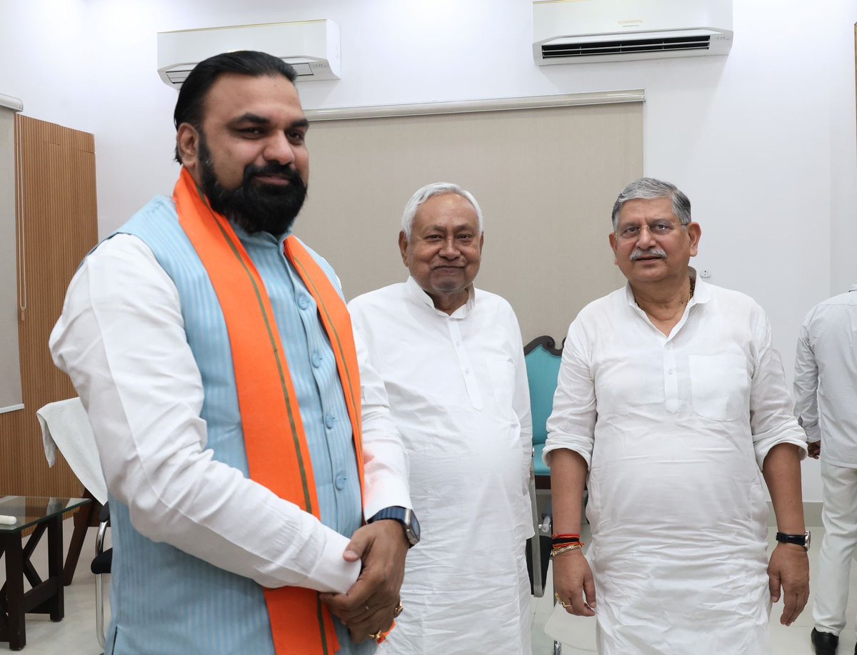 Nitish Kumar tweet media