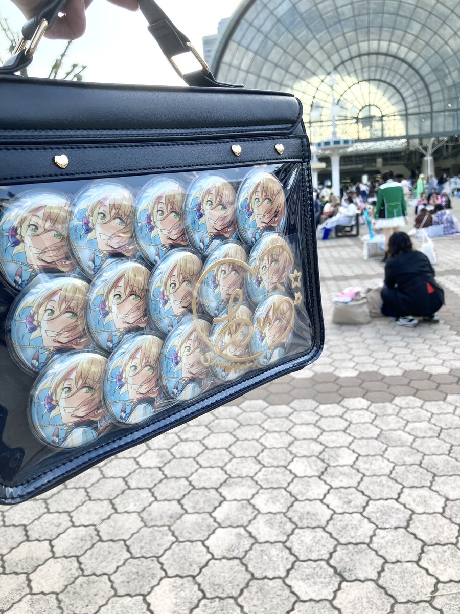 terururu965's tweet photo. インテックス大阪着いた〜〜！ https://t.co/iiYiL2W74l