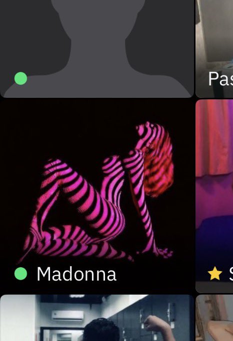 bernabevillarre's tweet image. Weeeeey díganle a mi Tia #Madonna que los Jochis en #Grinder andan pidiendo regalado el pase, el popper, la cheve, Los $50 pa acompletar la lata, #SexXApoyo jajajajajaja y ella queriéndoles vender su #ConfessionsVOL2