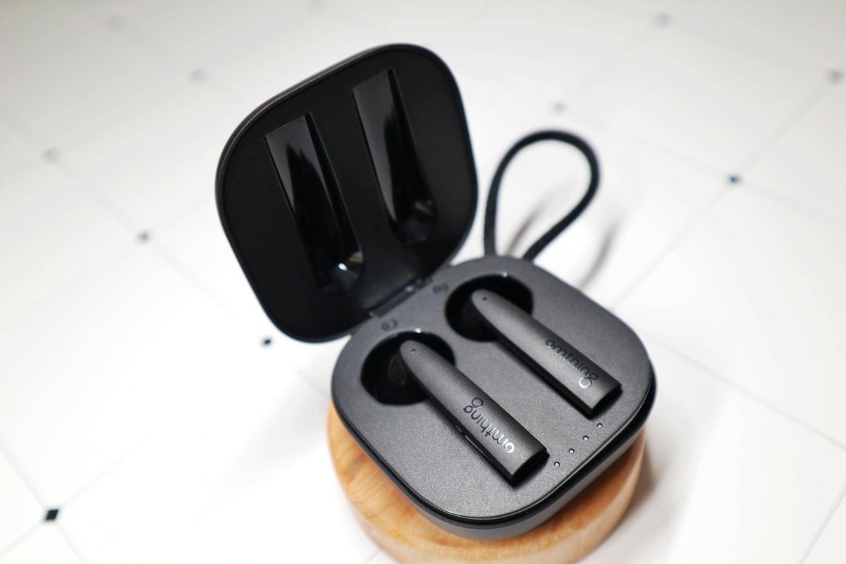 DeSouzaJarrod's tweet image. Unboxed my new [product name]!  Sleek design, perfect for [use case]. Obsessed with the [key feature]—total game-changer. Who wants a closer look #Unboxing #NewFind #MustHave