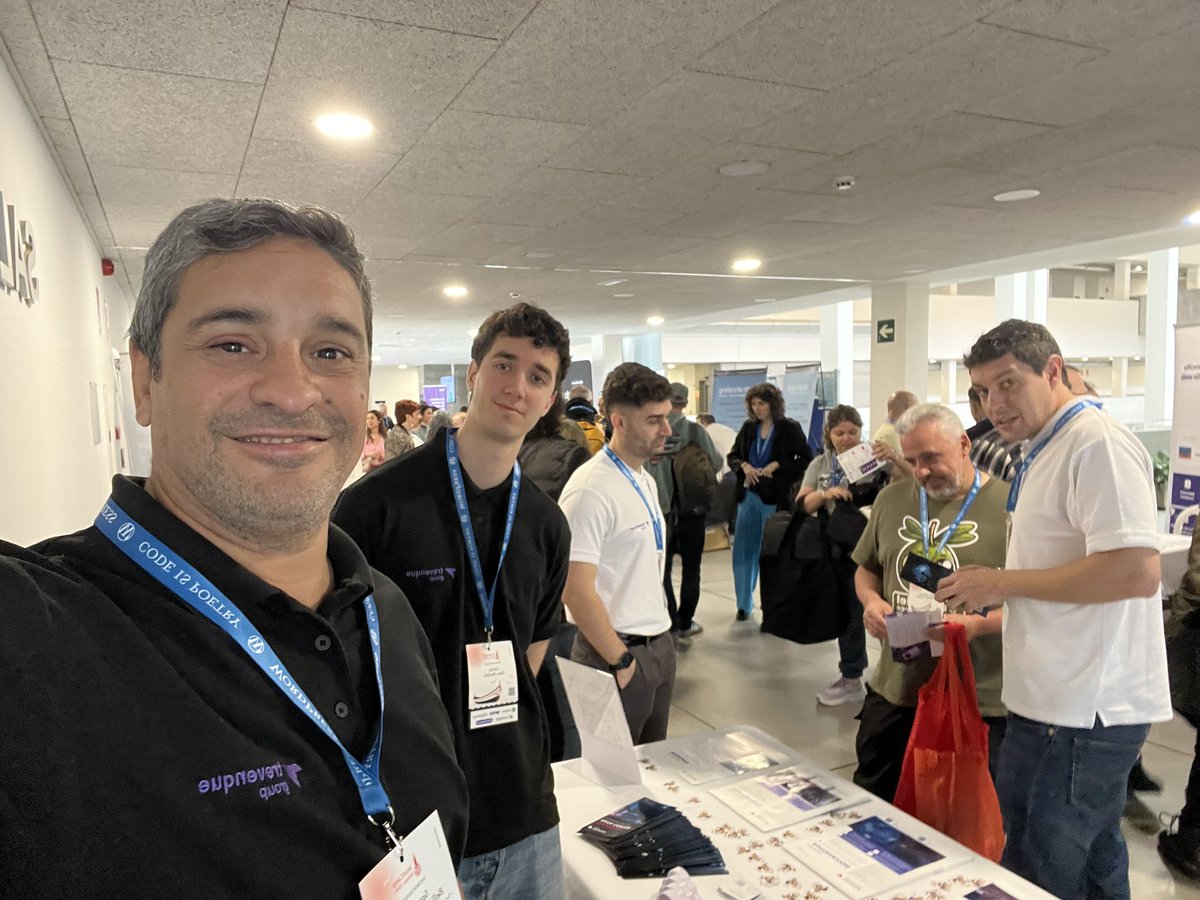 santiagobellina's tweet photo. Comienza la #WCMLG26 y #TrevenqueGroup no podía faltar! #WordPress &amp; eCommerce en la #UMA! https://t.co/3mwSEOIh9T