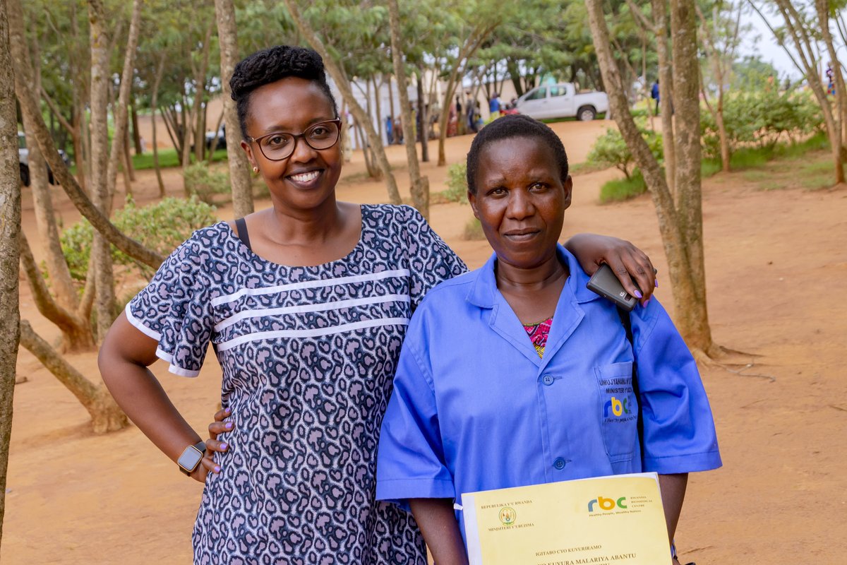 sfhRwanda's tweet photo. 🌍Today is #WorldMalariaDay 🦟

#Rwanda’s progress shows what works:

👩🏾‍⚕️Strong community health workforce
🏥Integrated PHC delivery
🤳🏾Real-time surveillance & digital health
🦟Targeted vector control & innovative tools

🇷🇼 We’re moving from control → elimination and driven by #partnerships. #EndMalaria

@RBCRwanda @SCJohnson @GlobalFund
