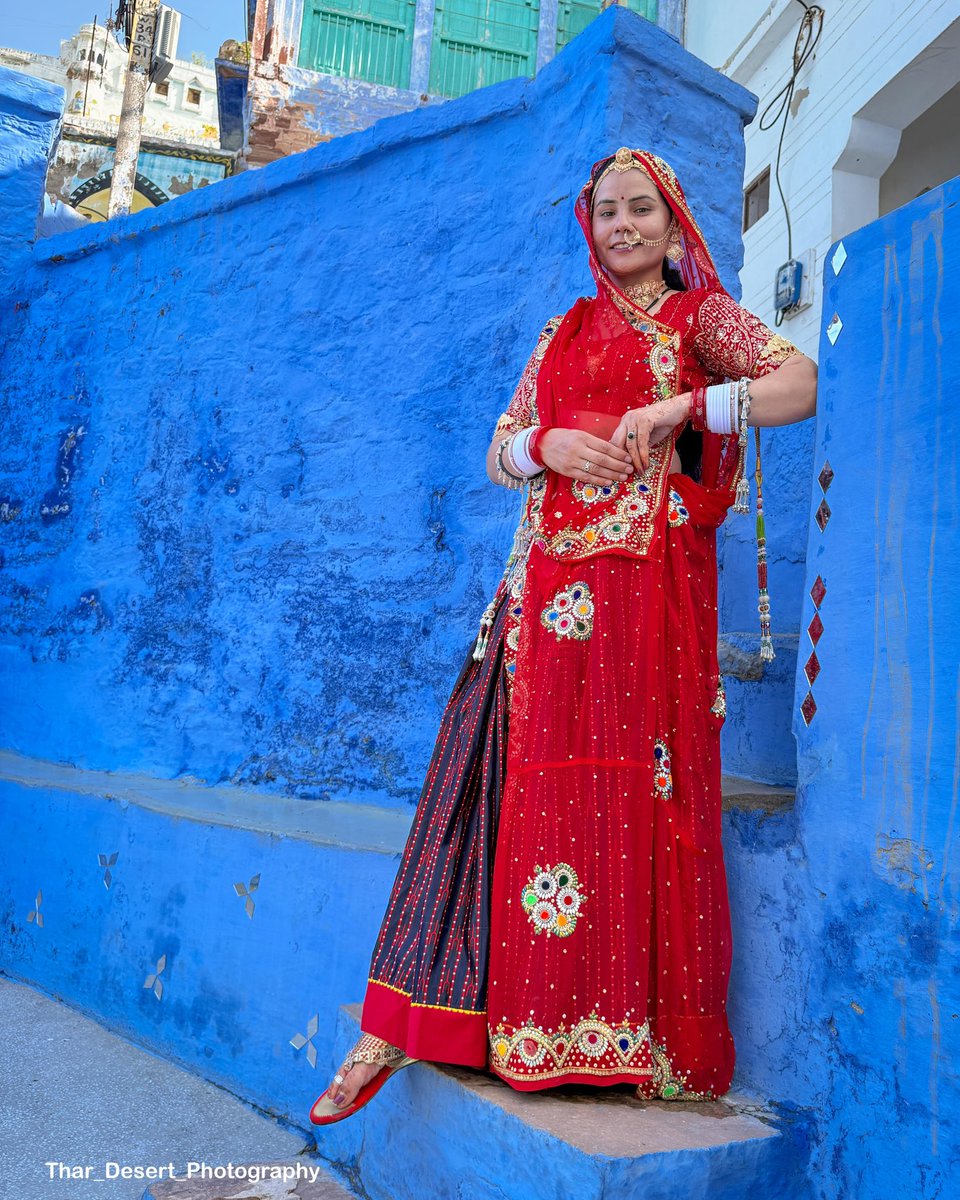 thardesertphoto's tweet photo. जोधपुर की ब्लूसिटी फ़ोटोग्राफ़ी के लिए बेहद डिमांड वाली जगह है।

कल्चरल ड्रेस के साथ तस्वीरें ओर भी खूबसूरत आती है।

शेखावाटी कल्चर पता नहीं कब मेरे कैमरे में आयेगा।

एक दो शादी में जाने का प्लान किया था लेकिन कोई वजह से ना जा सका। https://t.co/RDECoydKro