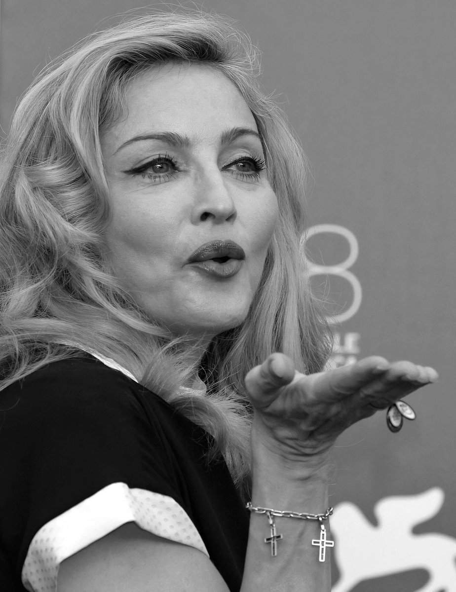 creamy smooth pop icon goddess tweet media