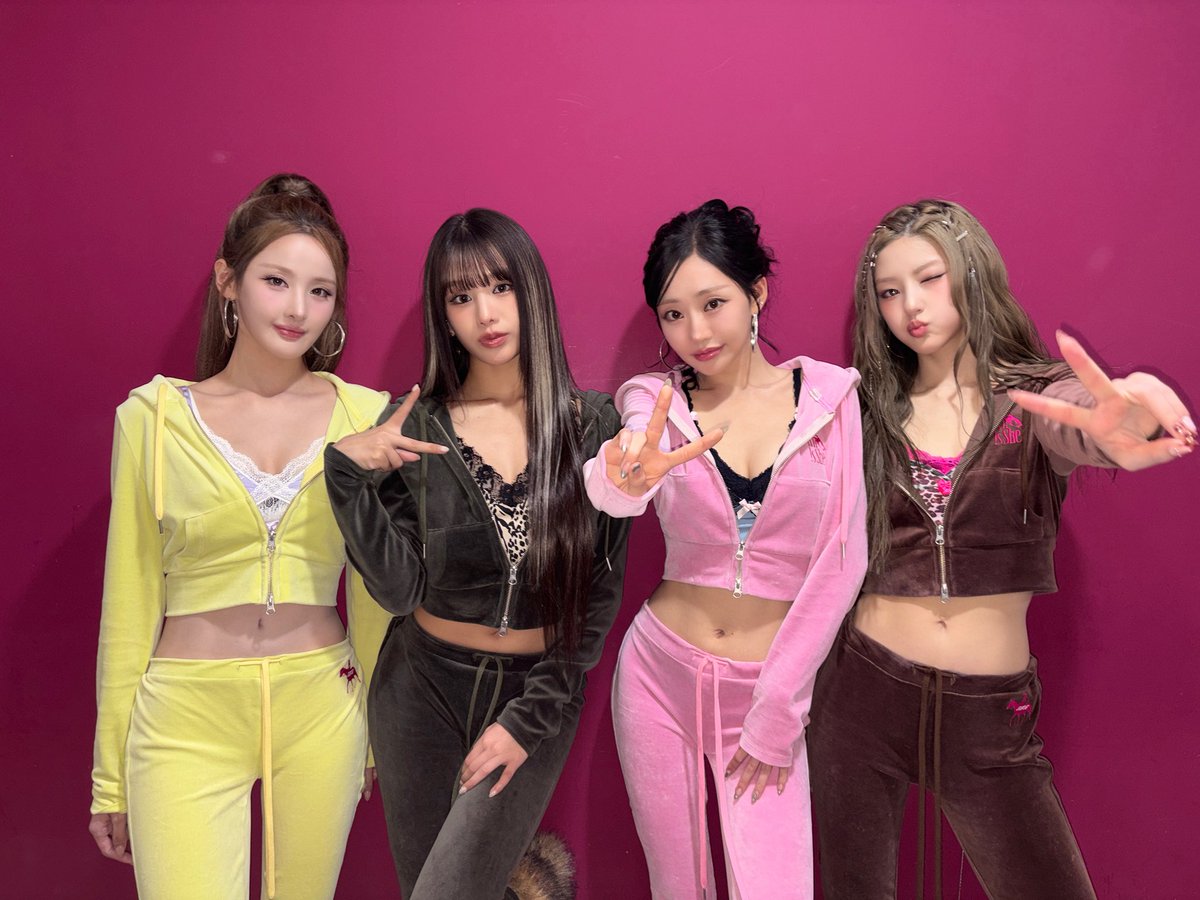 [📸] 260425 쇼!음악중심 ‘Who is she’ 무대 완료

#KISSOFLIFE #키스오브라이프 #KIOF
#Who_is_she 
#쇼음악중심