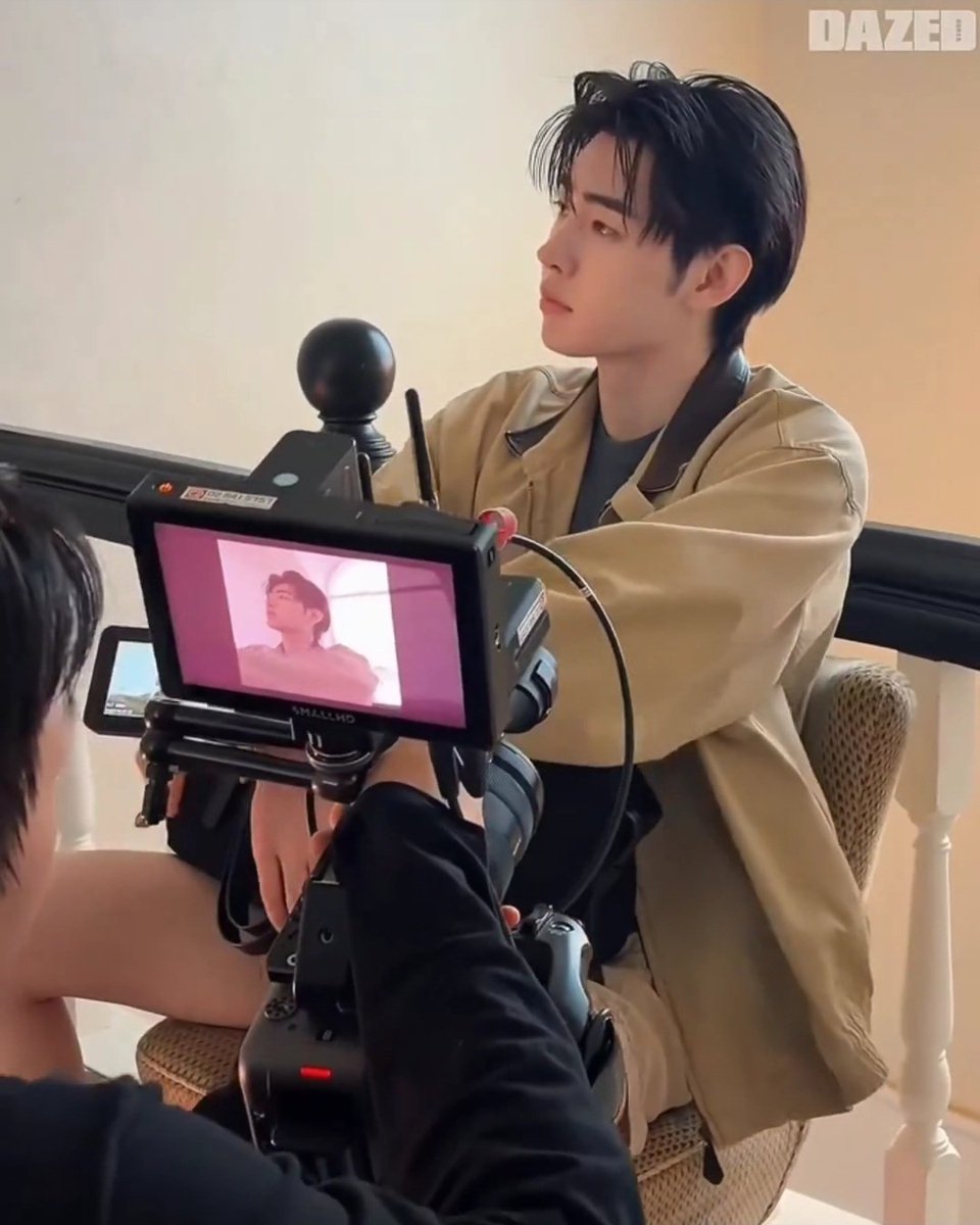 ❄️얼음별 tweet media