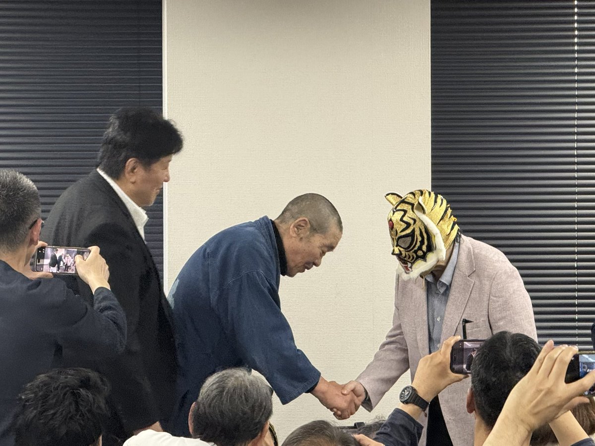 前田日明 Official tweet media