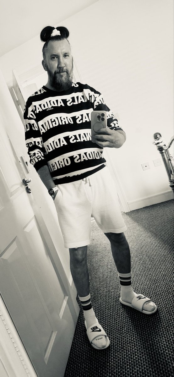 Stimskin's tweet photo. Today’s fit. https://t.co/ncBHQqxRty