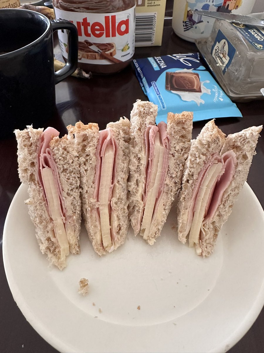 LuxEtVeritus tweet media