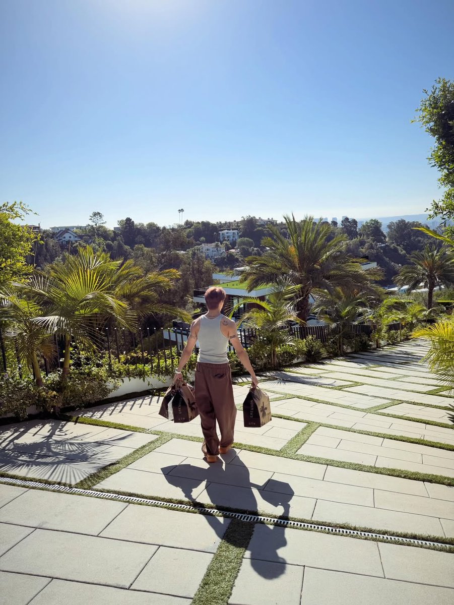 .𝚑𝚛 tweet media