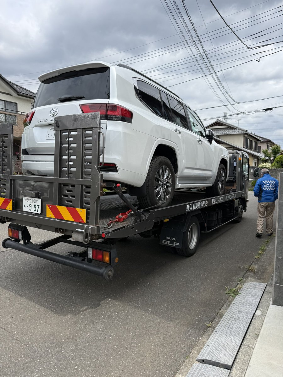 Aohage3's tweet photo. 300をドナドナして70を納車 https://t.co/OmzQP89T3A