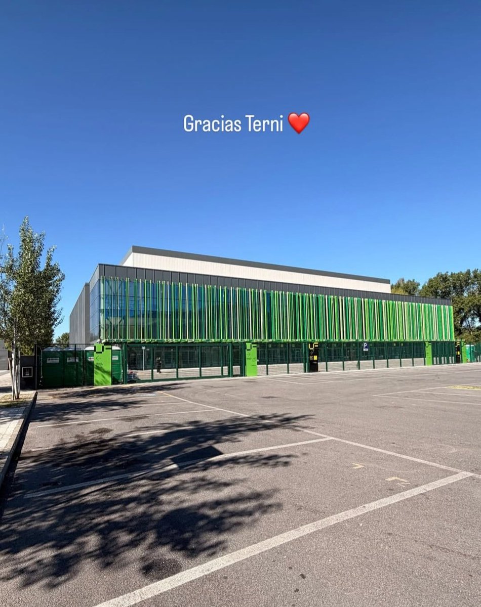 alessan07670205's tweet photo. La cosa più semplice che potesse postare lui l'ha fatta🫠...il fatto che sia passato dal palazzetto mi ha fatto sciogliere completamente
LA SEMPLICITÀ SIGNORI HA IL SUO NOME ❤️‍🩹
#helevier https://t.co/ymFuxpT0hp