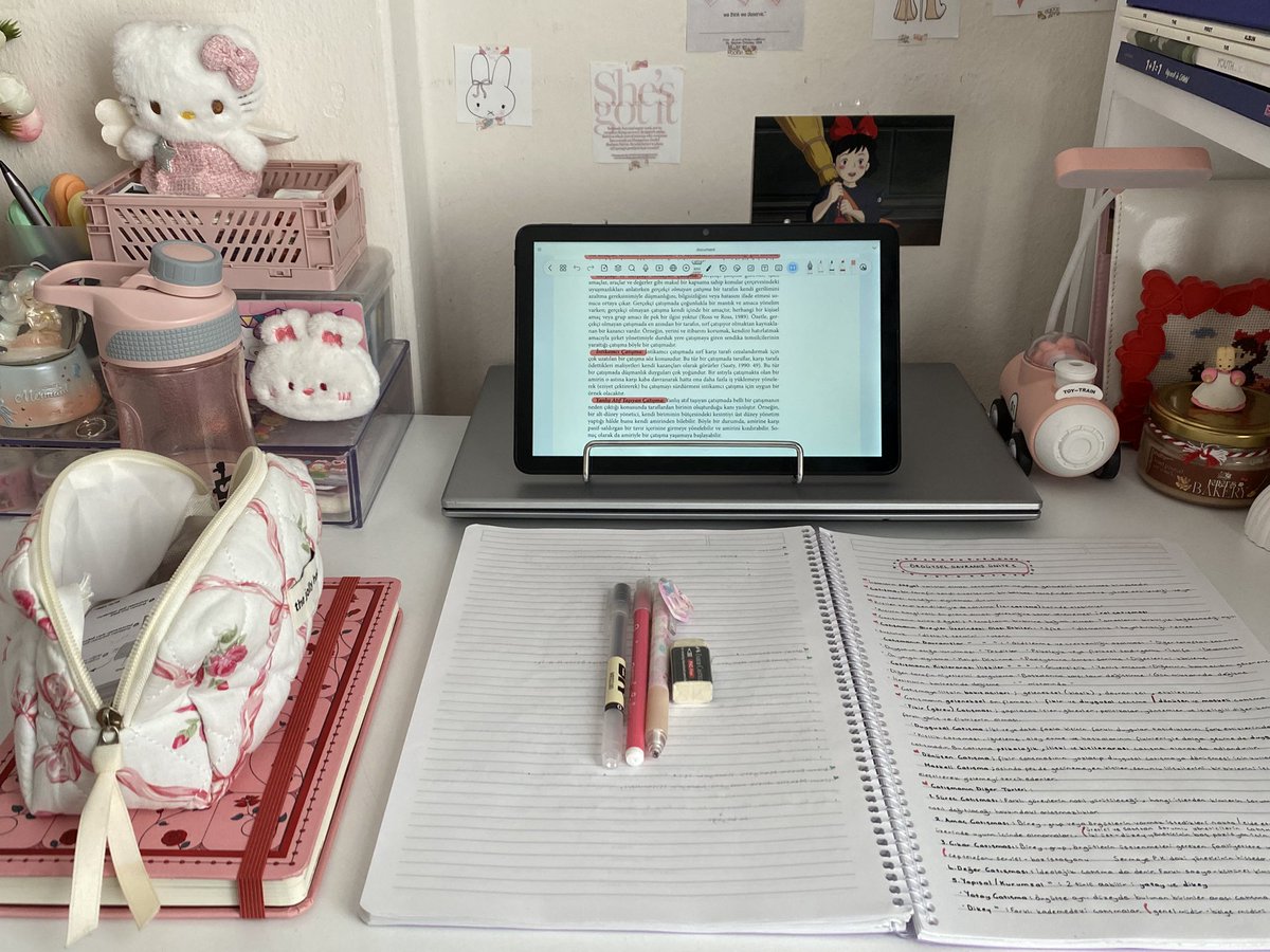 Aurielle007s's tweet image. #study #studytwt #studygram #studywithme
