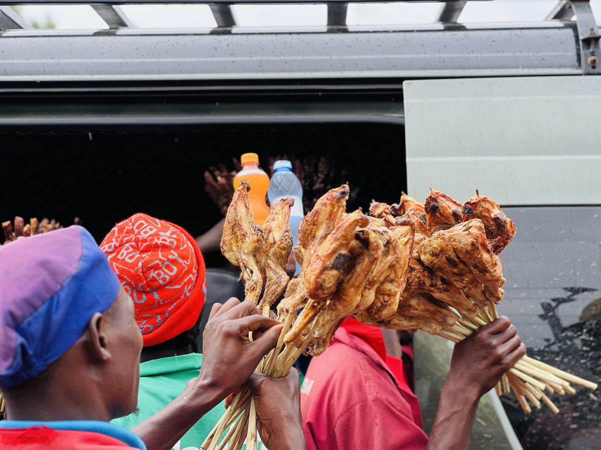 ᴛʀᴀᴠᴇʟ ꜱᴘᴇᴄɪᴀʟɪꜱᴛ 🇺🇬 tweet media