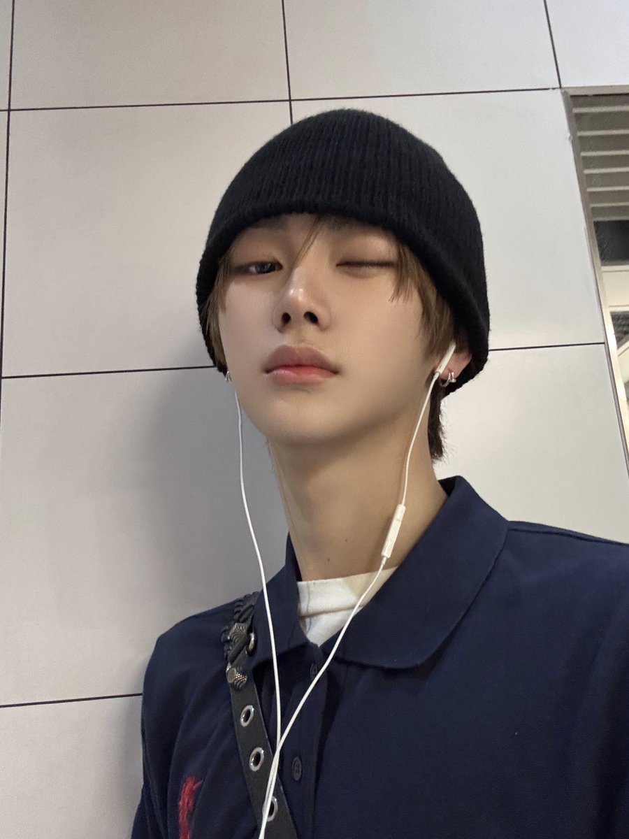티즈 tweet media