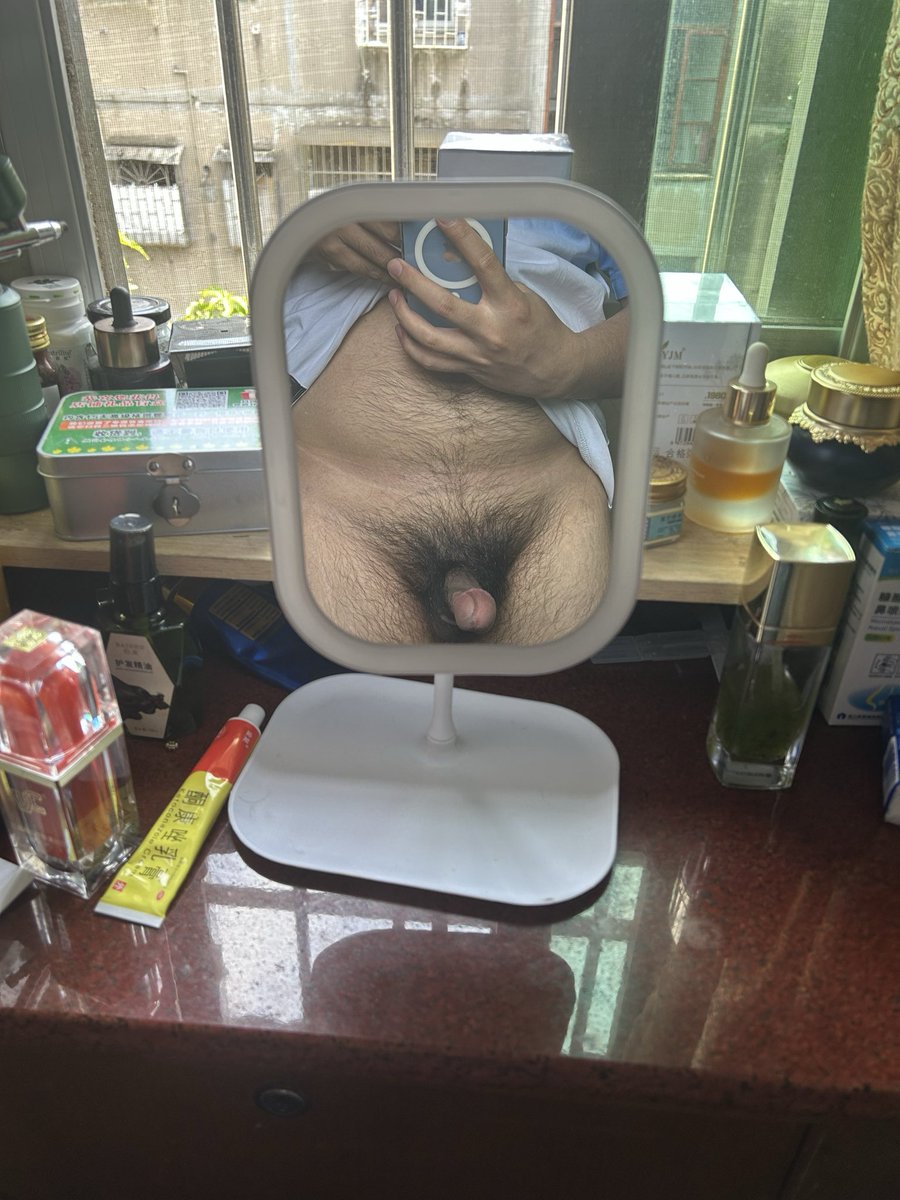 chenlon42863620's tweet photo. 有🐔慎入 https://t.co/YP2twK52ep
