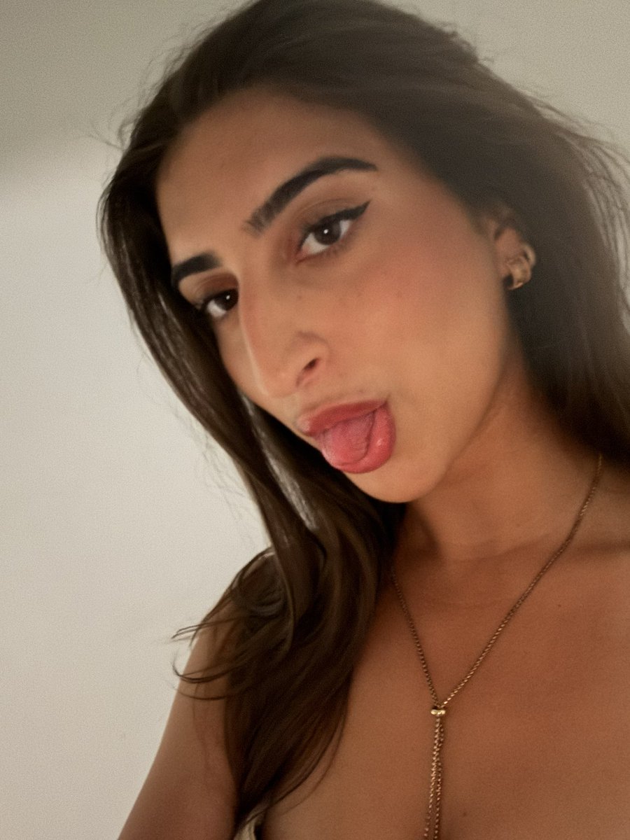 Princess Zara tweet media