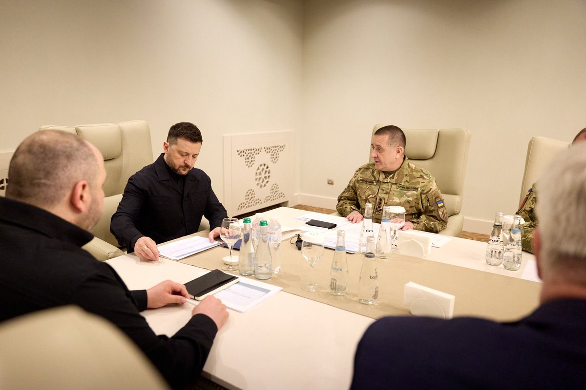 Volodymyr Zelenskyy / Володимир Зеленський tweet media