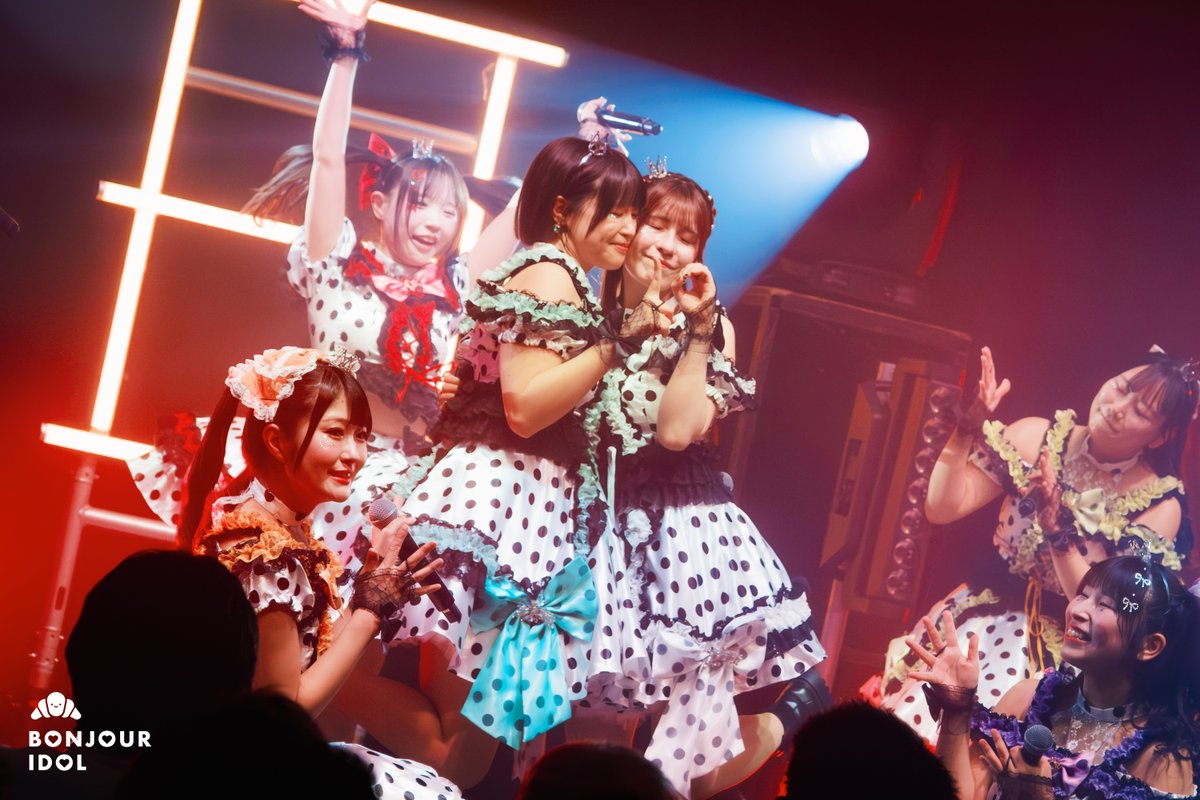 bonjour_idol's tweet photo. 【PHOTOS PREVIEW 2/4】

On March 8th, we had the joy of attending the concert celebrating the 10th anniversary of Erabareshi. Here’s a sneak peek of our photo gallery! 📸
Our live report is coming soon! ✨
去る3月8日、エラバレシさんの結成10周年記念コンサートに伺いました！まずはフォトギャラリーから、ライブの様子を少しだけ先行公開します！📸
ライブレポートも近日公開予定ですので、お楽しみに！✨

@_erabareshi_ @moeazukitty @askryrnk @miri_bsp
#エラバレシ10周年ライブ #エラバレシ #BonjourIdol