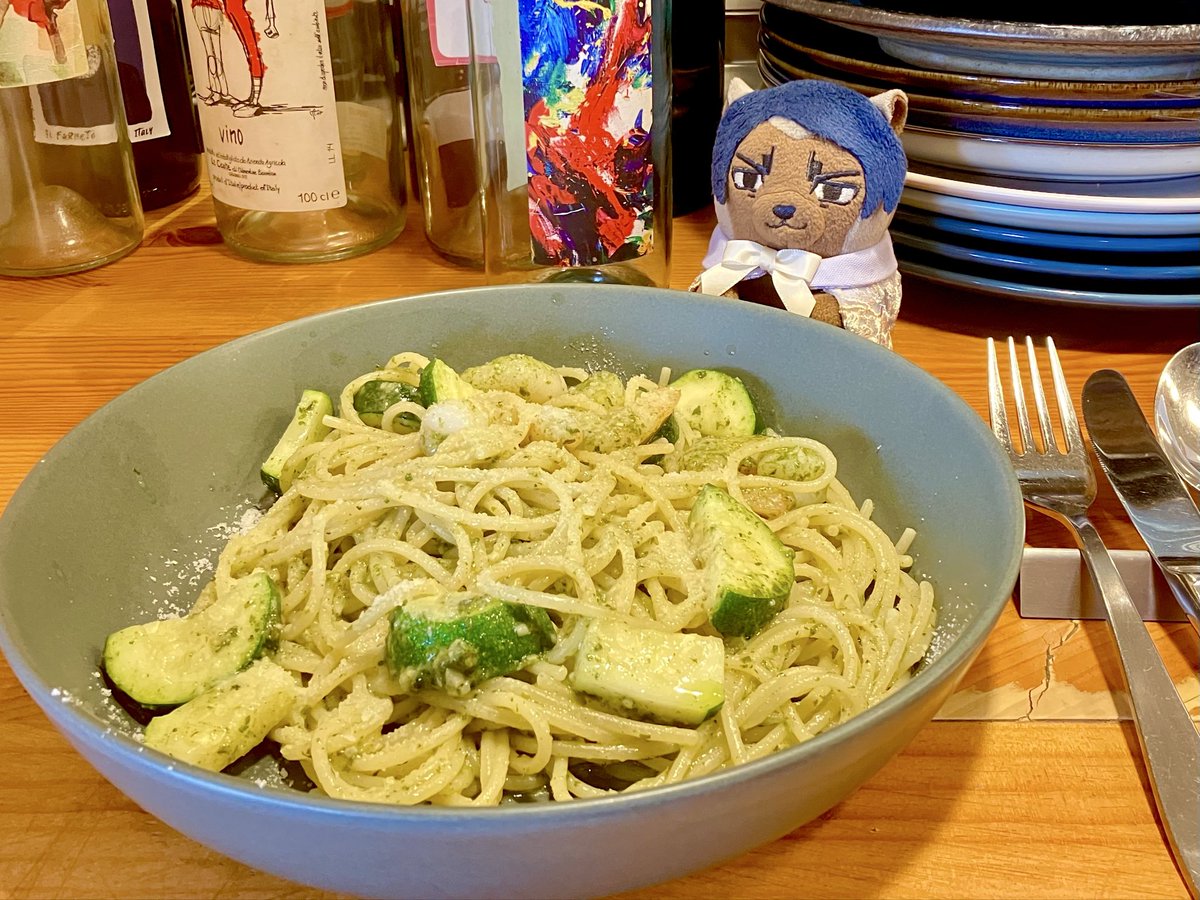 今日のランチ🍽️ｼﾞｪﾉﾍﾞｰｾﾞ ｴﾋﾞ&amp;ｽﾞｯｷｰﾆ