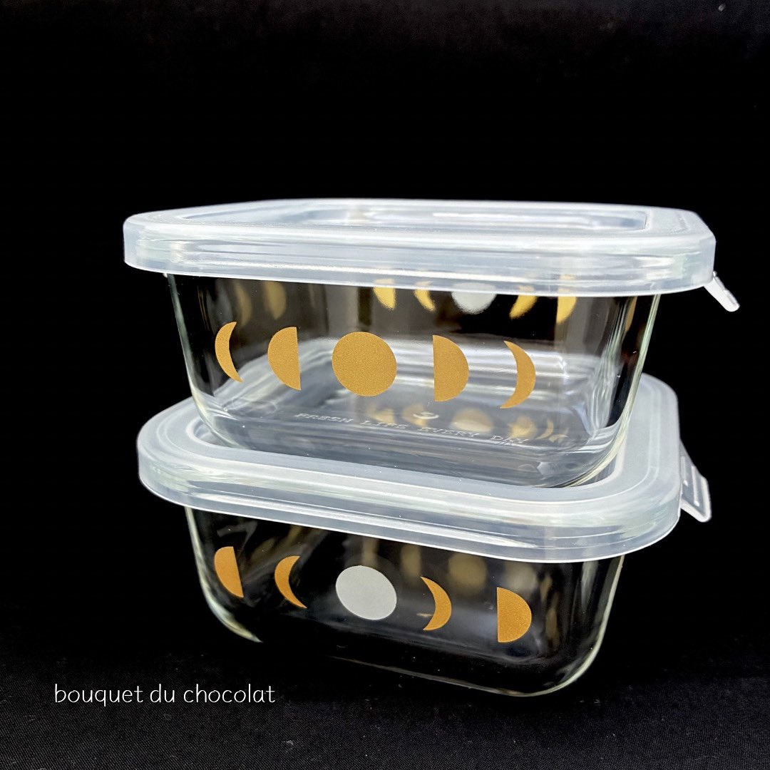 これ、ただのタッパーじゃないんです🌙
慌ただしい毎日の中でも 目に入った瞬間 少しだけ呼吸がゆるむ
そんな《整える道具》として作りました
実用的なものこそ ちゃんと好きでいたい

#月の満ち欠け
#月の食器