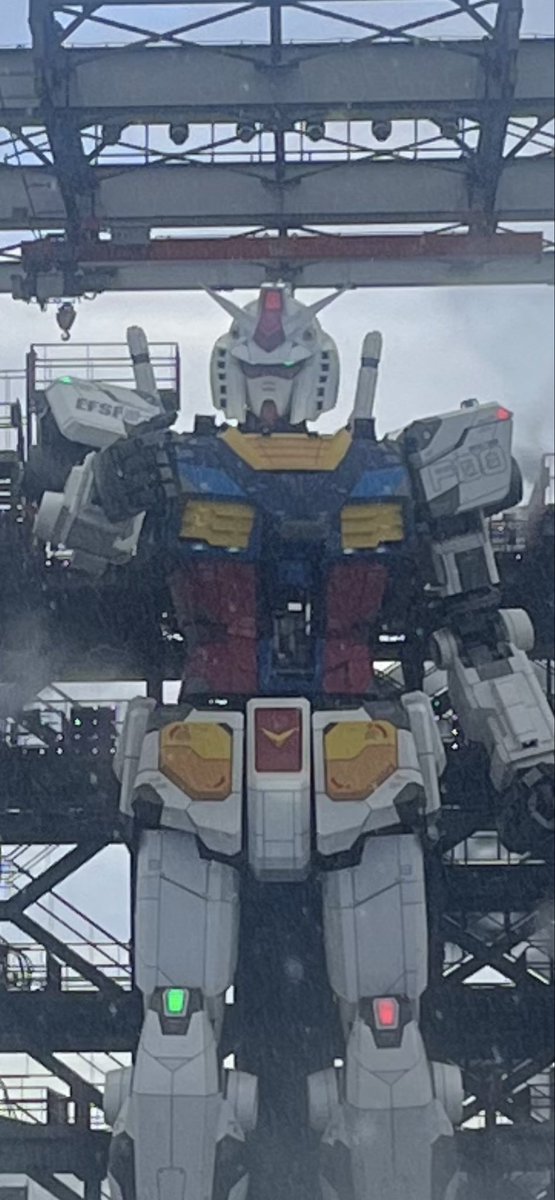 BALROGdeGANBAL's tweet photo. @Peakanime0 コックピットも開いてパイロットも乗っていますよ！ https://t.co/UmAkr0HVuo